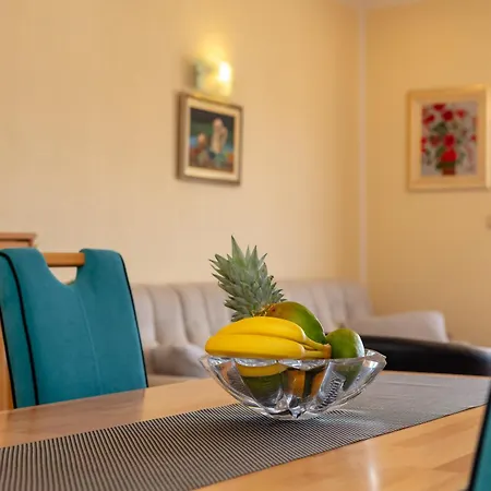 Apartment Maya