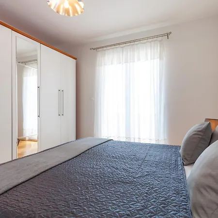 Maya Apartment *