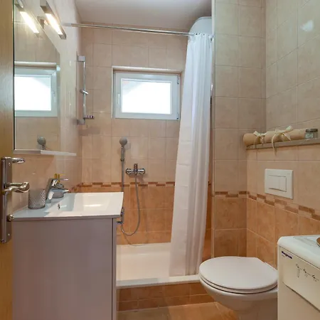 Maya Apartman Podstrana