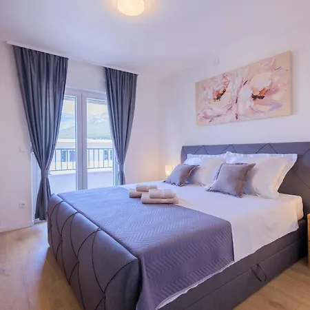 Maya Apartman *