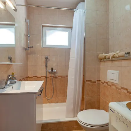 Maya Apartman Podstrana
